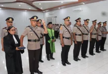Kapolres Tual Pimpin Upacara Serah Terima Jabatan dan Pengukuhan Pejabat Baru