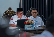 Bupati Malra Tegaskan Pemda Hanya Akui Satu Dewan Adat