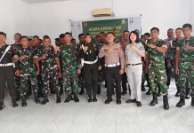 Satlantas Polres Aru Sosialisasikan Safety Riding kepada Prajurit TNI di Dobo