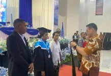 Wakil Bupati Maluku Tenggara Hadiri Wisuda Polikant Tual Angkatan XXI