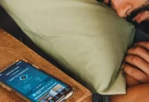 Bahaya Tidur Dekat HP