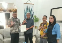 Kantah Maluku Tenggara Serahkan Sertifikat Aset Pemda