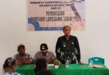 Camat Kei Kecil Timur Kawal Langsung Penyaluran BLT di Ohoi Iso, 10 KK Terima Bantuan