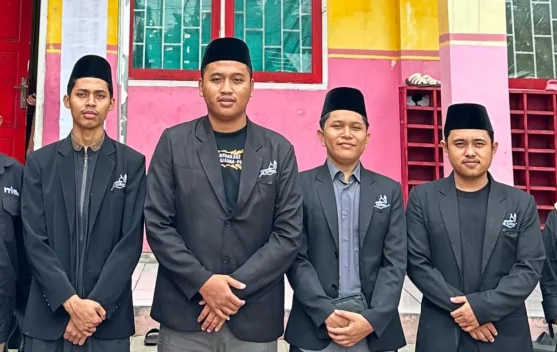 Mahasiswa STDKI Ar Rahmah : Ramai Masjid hingga kebersihan Jalan dan Taman Kota Tual