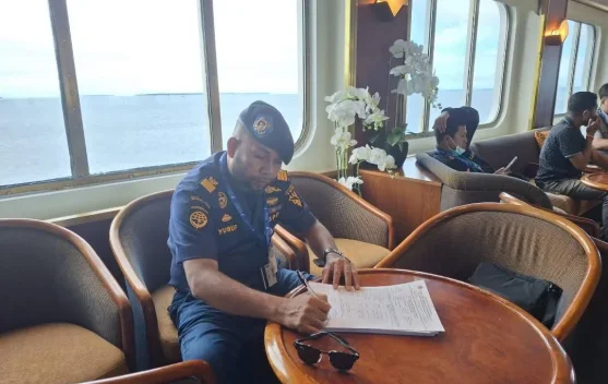 Kantor UPP Kelas II Tual Keluarkan Larangan Berlayar sementara