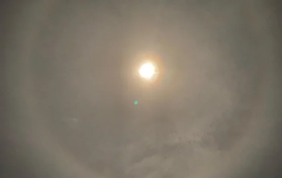 Mengenal Fenomena "Moon Halo"