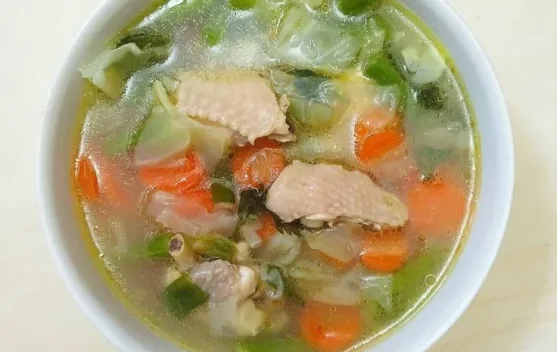 Resep Sop Ayam yang Menghangatkan Badan