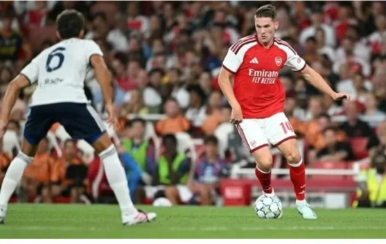 Arsenal Menang Adu Penalti Kontra Como 1907