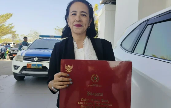 Terima Satyalancana Karya Satya, Eirene Matmey Ajak ASN Muda Tingkatkan Kinerja