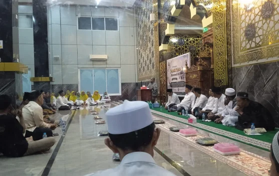 Meneladani Akhlak Nabi