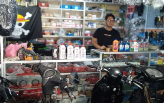 Suku Cadang Lengkap Pelanggan Puas