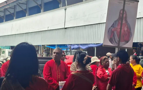 Apostolat Hati Kudus Yesus Langgur, Gelar Saryat di Pasar Langgur
