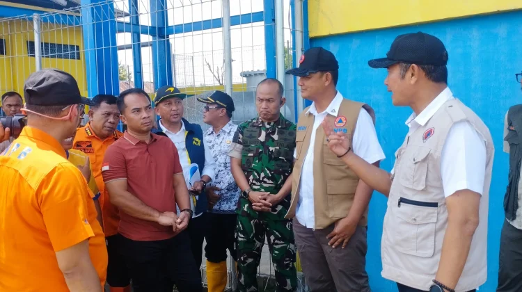Belum Surut, BNPB Tambah Pompa Atasi Banjir Lamongan