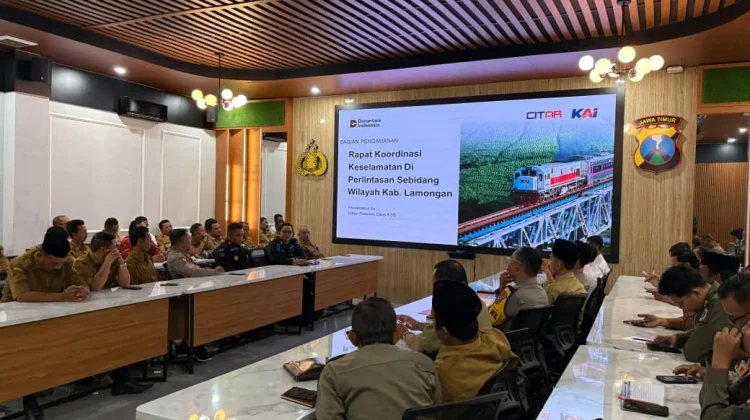 Satlantas Polres Lamongan Perkuat Keselamatan Perlintasan KA