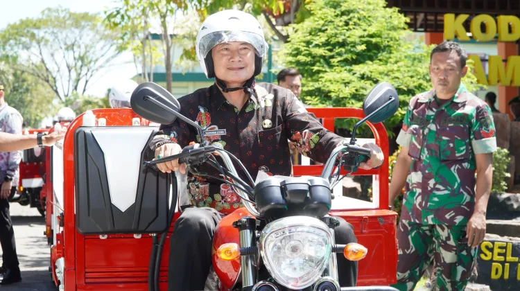 Kendaraan Roda Tiga untuk KDMP Didistribusikan ke 30 Desa di Lamongan