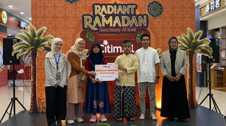 50 Anak Yatim di Tuban Diajak Bermain dan Belanja saat Ramadan
