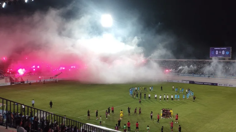 Kembali Berlaga di Hadapan Suporter, Persela Lamongan Ditahan Imbang Persekat 0-