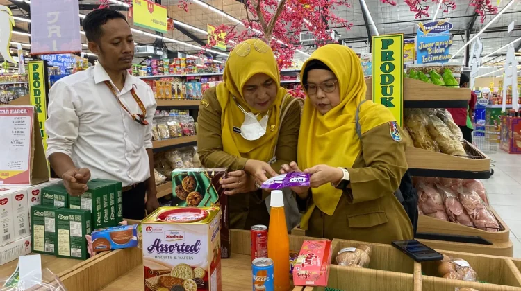 Pemkab Tuban Temukan Produk Kemasan Rusak hingga Belum Tersertifikasi