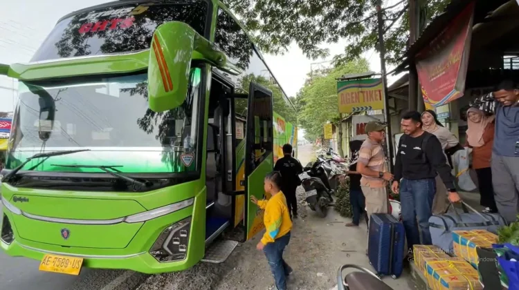 Arus Balik Mulai Terasa, Penjualan Tiket Bus di Lamongan Meningkat