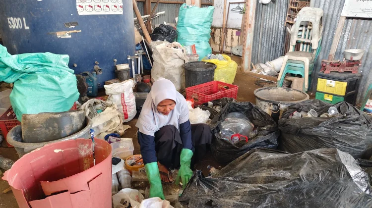 Mpok Damira Bojonegoro Kelola Sampah Ratusan Kilo Perhari