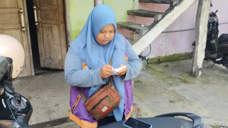 Pengemudi Ojol Perempuan Lamongan Sampaikan Pesan Jadi Wanita Tangguh