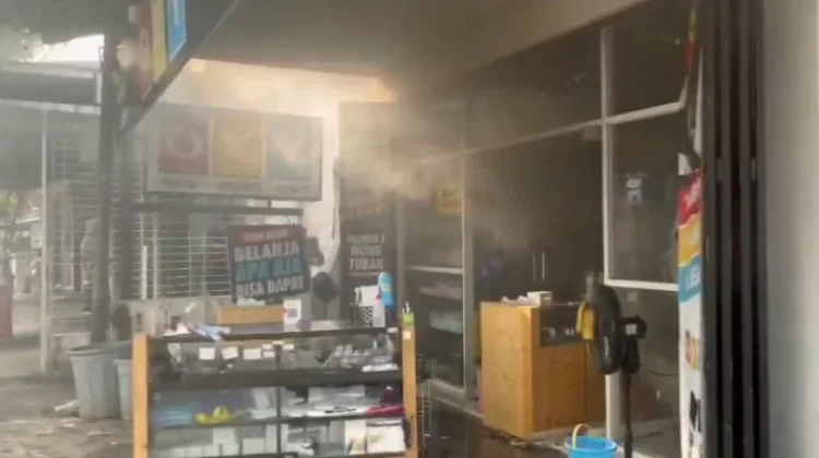 Kebakaran Gerai Parfum di Tuban, Pembeli Alami Luka Bakar