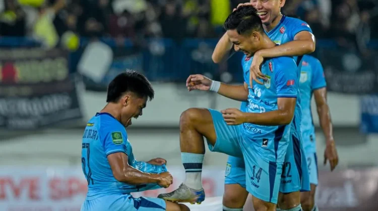 Laga Anniversary Persela Lawan Deltras Hujan Gol, Hibur Masyarakat Lamongan