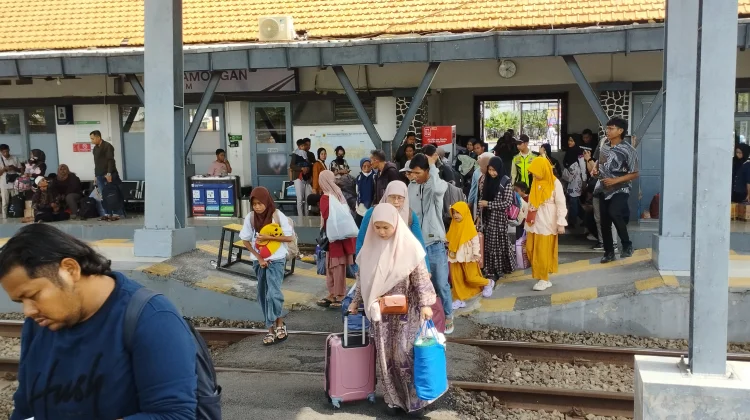 Stasiun Lamongan Layani Lebih dari 7.200 Penumpang Periode Libur Iduladha