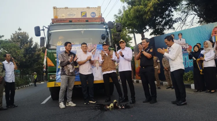 Lamongan Lepas Lima Kontainer Ekspor ke Mancanegara