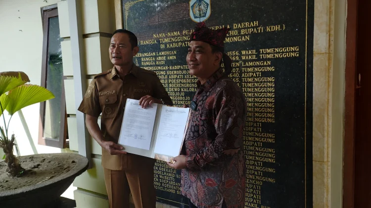 Bupati Lamongan Serahkan SK Ketua Matra Lamongan, Lestarikan Adat dan Budaya
