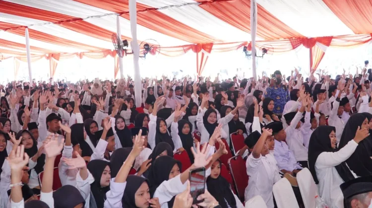 Ribuan Hafidz Muda Diwisuda di Alun-Alun Lamongan, Sertifikat Jadi Bekal Lanjut Pen