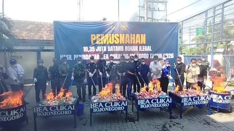Bea Cukai Bojonegoro Musnahkan 10 Juta Rokok Ilegal, Selamatkan Kerugian Rp7.7 M
