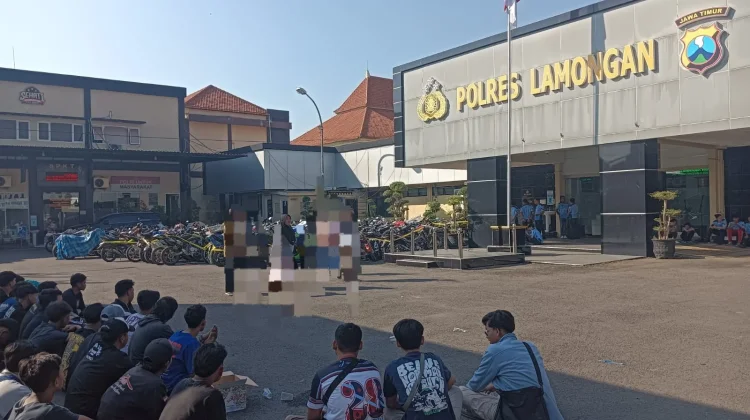 Pengesahan PSHT Lamongan Berjalan Tertib, Puluhan Pemuda Diinapkan di Mapolres