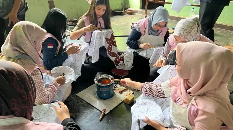 Batik Gedog Tuban Mendunia di tengah Gempuran Fast Fashion