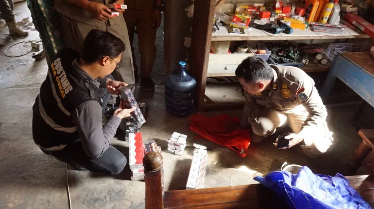 Operasi Gabungan di Lamongan Temukan Ribuan Batang Rokok Ilegal