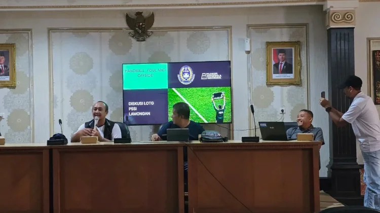PSSI Lamongan Tingkatkan Kompetensi Insan Sepakbola Hadapi Regulasi