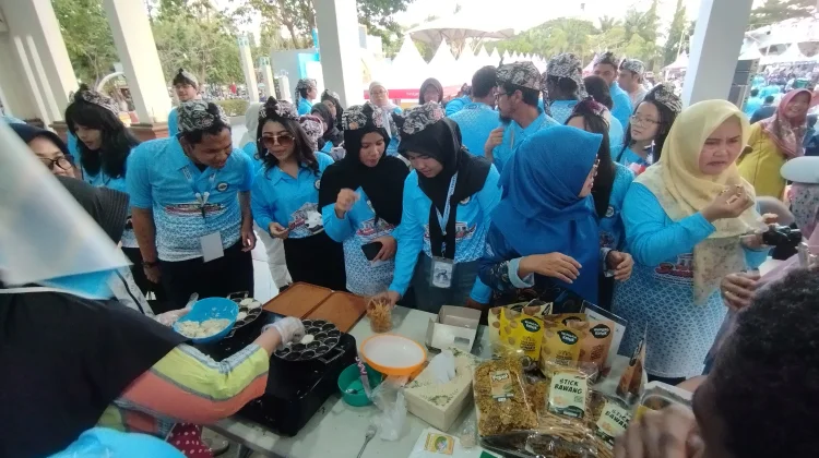 Bupati Lamongan Sambut Peserta Summer School Unair, Kenalkan Batik hingga Wingko