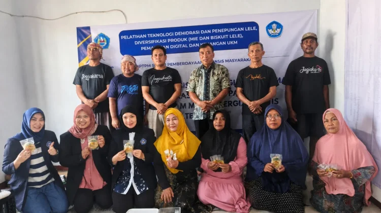 UNIROW Dampingi UMKM Lele Tuban Kembangkan Produk Olahan