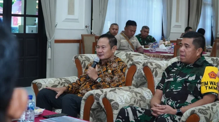 Wasev TMMD Ke-129 Tinjau Langsung Program Pembangunan Desa Tlemang