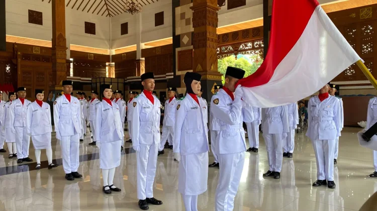 Bupati Tuban Kukuhkan 76 Anggota Paskibraka Tahun 2026