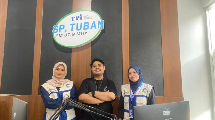 Mahasiswa UNESA Kembangkan Potensi Pesisir Labuhan
