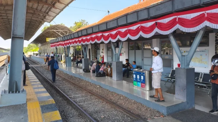 4.318 Pelanggan Gunakan Kereta Api dari Stasiun Lamongan