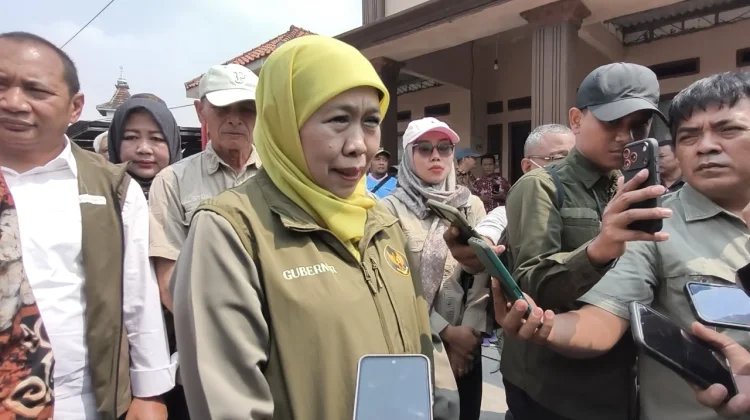 Gubernur Khofifah Takziah dan Pastikan Santunan Duka untuk Korban KM Virgo Jatim