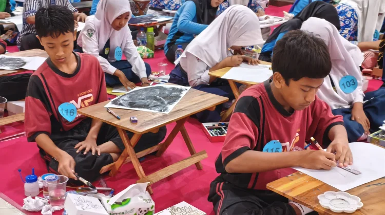 Dekranasda Lamongan Jaring Desain Batik Terbaik, untuk Motif Seragam Siswa