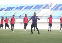 Badai Kartu, Pelatih Persela Perhatikan Disiplin Pemain