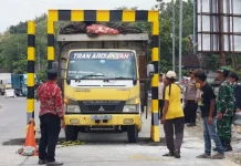 Pemkab Bojonegoro: Keberadaan Portal Jembatan Luwihhaji Bebas Pungutan Liar