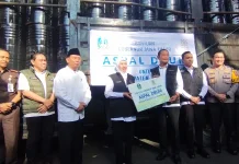 Peduli Masyarakat, Gubernur Khofifah Salurkan Bermacam Bansos di Lamongan