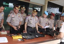 Cegah Penyalahgunaan Sipropam Polres Lamongan Cek Senpi Dinas Anggota
