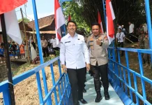 Jembatan Merah Putih Permudah Akses Jalan Warga Desa Bangilan Tuban