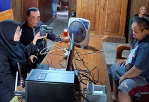Disabilitas di Pelosok Bojonegoro Terima Perekaman KTP Melalui Aksi Jemput Bola